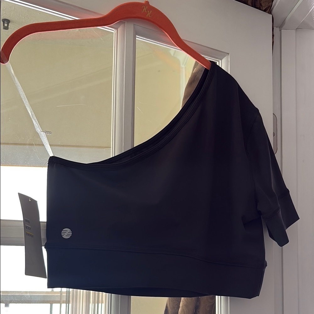 Zella Black Asymmetrical Crop Top - Picture 4 of 7